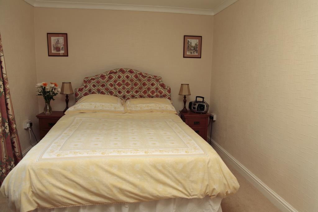 Bed and Breakfast The Beeches à Churchill  Extérieur photo